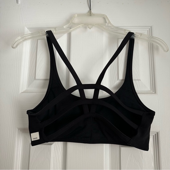 Vuori Yosemite Bra- Black SMALL - Picture 2 of 4